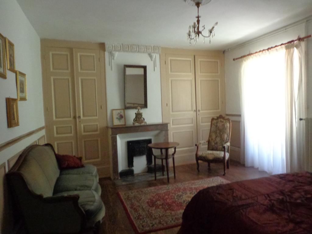 לינה וארוחת בוקר Veyras Maison Forestiere מראה חיצוני תמונה